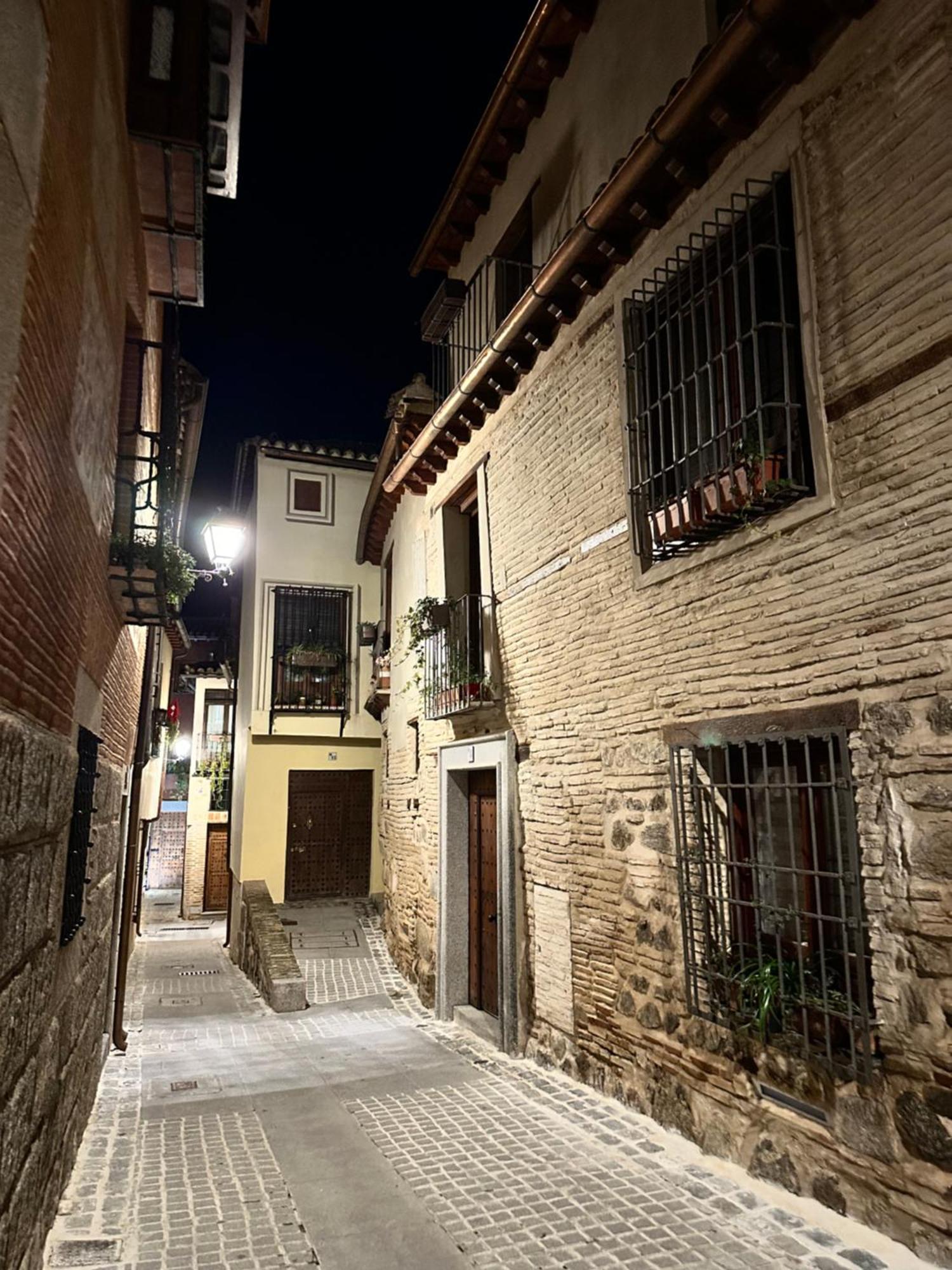 Apart. Palacio Canonigo 7 - Junto Catedral Толедо Екстер'єр фото